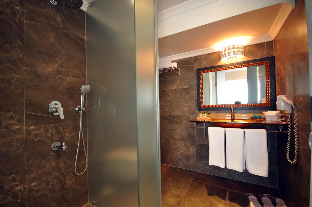 Nea Old Otel 3*